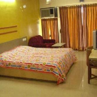 Woodland Regency Hotel Silvassa Ngoại thất bức ảnh